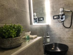 Koupelna v ubytování Luxury rooms Lira