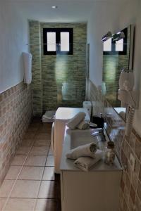 Ένα μπάνιο στο Apartamento las quemadas +38 φωτογραφίες