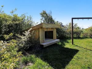 Zahrada ubytování 7 person holiday home in Hjørring-By Traum
