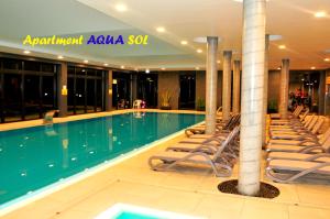 Bazén v ubytovaní Kołobrzeg, Aqua Sol Polanki Park, Strand 300 m, Schwimmbad, Fitness, Parkplatz, Terasse alebo v jeho blízkosti