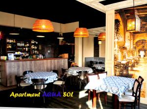 Reštaurácia alebo iné gastronomické zariadenie v ubytovaní Kołobrzeg, Aqua Sol Polanki Park, Strand 300 m, Schwimmbad, Fitness, Parkplatz, Terasse