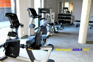 Posilňovňa alebo fitness centrum v ubytovaní Kołobrzeg, Aqua Sol Polanki Park, Strand 300 m, Schwimmbad, Fitness, Parkplatz, Terasse