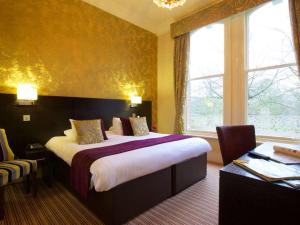 Cama o camas de una habitación en Liverpool Aigburth Hotel, Sure Hotel Collection by BW
