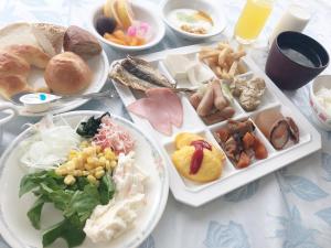 Makanan di atau di tempat lain dekat hotel