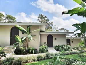 Foto da galeria de Yellow Tree Suites em La Fortuna