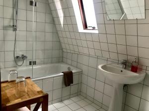 Kupaonica u objektu Alter Posthof Lieser