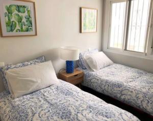 Llit o llits en una habitació de Villa Serena - amazing villa with private pool