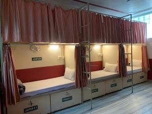 Una cama o camas en una habitación de Vinayak Guest House