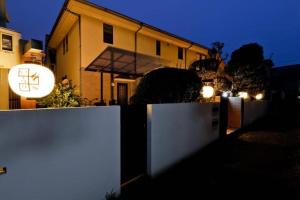 The building in which the holiday home is located