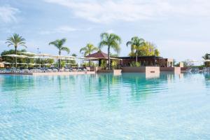 Bazén v ubytování Hotel Riu Tikida Palmeraie - All Inclusive nebo v jeho okolí