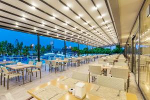Restaurace v ubytování Numa Konaktepe Hotel - All Inclusive