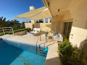Bazén v ubytování Luxury Apartment Penthouse in Sotogrande Paseo del Mar nebo v jeho okolí