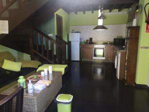 Kuchyň nebo kuchyňský kout v ubytování Apartamentos El Rincon Encantado