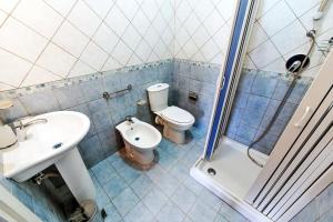 Vonios kambarys apgyvendinimo įstaigoje Etna - Monte - Mojo