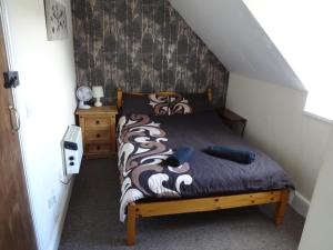 Cama ou camas em um quarto em Travellers Rest Motel