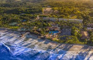 Uma vista aérea de Cana Brava All Inclusive Resort