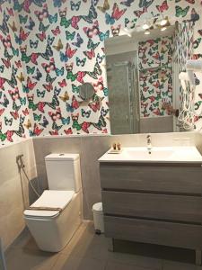 Koupelna v ubytování Rin Rooms + 37 fotografií