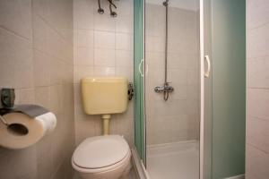 Koupelna v ubytování Apartmani Jurman