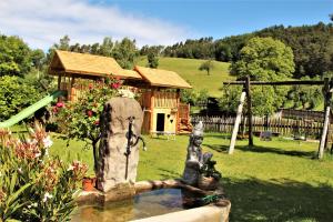 Vonkajšia záhrada v ubytovaní Koflhof Urlaub auf dem Bauernhof