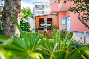 Zahrada ubytování Apartments Mikanović
