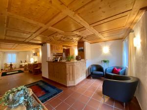 Istumisnurk majutusasutuses Hotel Engiadina