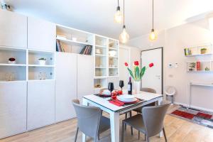 A kitchen or kitchenette at Casapalestro8#1