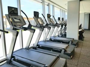 Fitness centrum a/nebo fitness zařízení v ubytování Hyatt Regency Frisco-Dallas