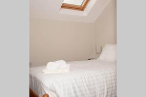Letto o letti in una camera di Hillside House- Wild Atlantic Way