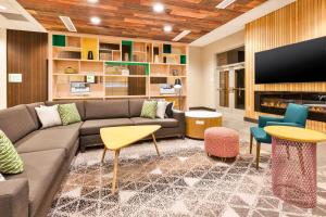 صورة لـ Holiday Inn & Suites - Toledo Southwest - Perrysburg, an IHG Hotel في بيرسبورغ