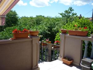 Balkon lub taras w obiekcie Apartments Mavri