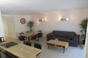 Posezení v ubytování Luxe 6 couchages proxi bord de mer centre ville + 14 fotografií