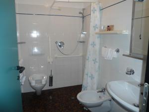 A bathroom at Residence Il Monello
