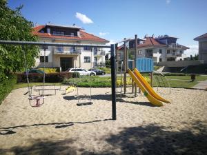 Zona de joacă pentru copii de la Apartament Nadmorski Piasek