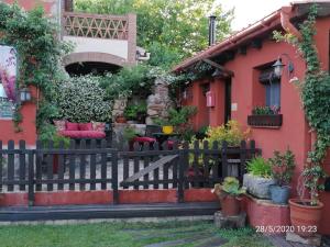 Vonkajšia záhrada v ubytovaní Casa Rosa Garden House