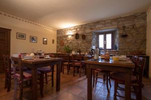 Posedenie v ubytovaní Agriturismo Braccicorti