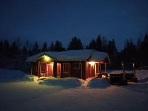 Old Pine Husky Lodge v zimě