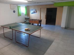 Sadržaji za stoni tenis u ili blizu objekta Pension Alpengruss