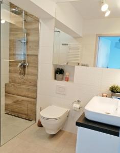 Ένα μπάνιο στο Apartamenty Na Skarpie +47 φωτογραφίες