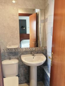Koupelna v ubytování Hostal Jaime I