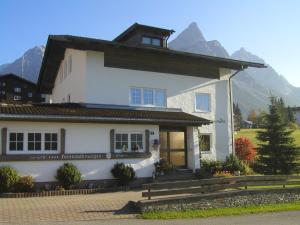 Gallery image of Appartements Loisachpromenade in Ehrwald +29 photos