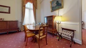Posedenie v ubytovaní Hotel Bursztynowy Pałac + 37 fotografií