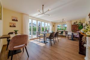Posezení v ubytování Hotel Neudeck + 37 fotografií