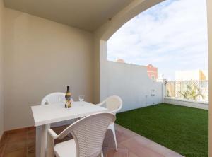 A balcony or terrace at Fewo Mark