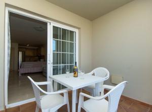 A seating area at Fewo Mark