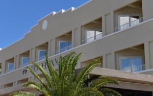 Balkón nebo terasa v ubytování Travel Inn Hotel Simpson Bay