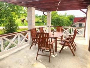 Balkon ili terasa u objektu Pensiunea Sovirag
