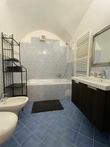 Ένα μπάνιο στο Apartmány Kováčska +82 φωτογραφίες