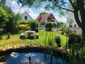 Zahrada ubytování Lelle-kert Apartman 01
