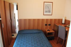 Postel nebo postele na pokoji v ubytování Hotel Selide + 37 fotografií