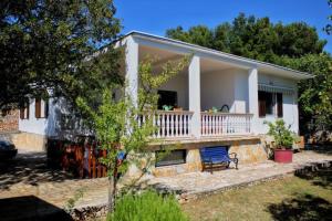 Ein Garten an der Unterkunft Apartments & Rooms Neno